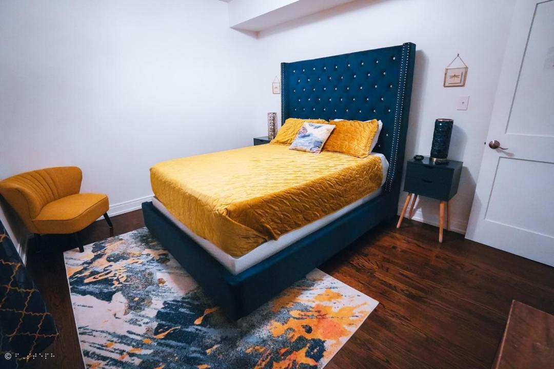 The Blue Golden Luxury Modern 3- Bedroom Apartment In Chicago Extérieur photo